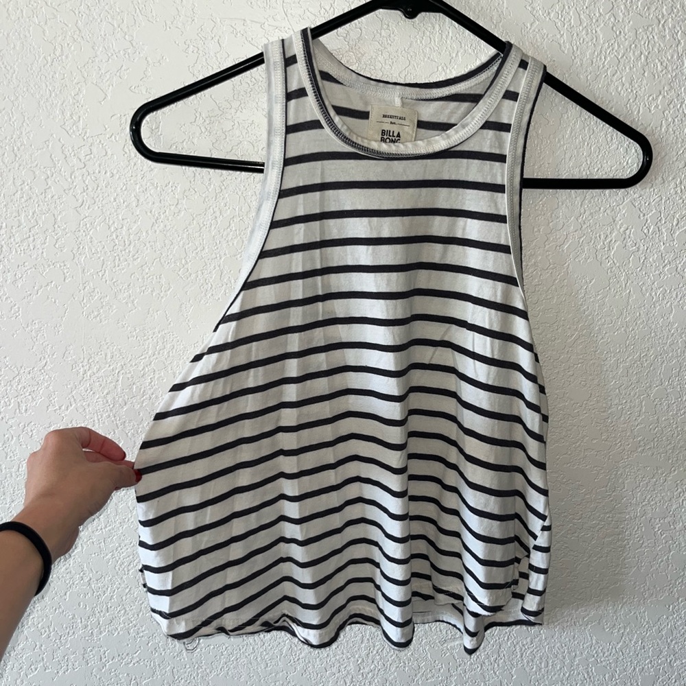 Billabong b&w striped flowy tank (low on sides)